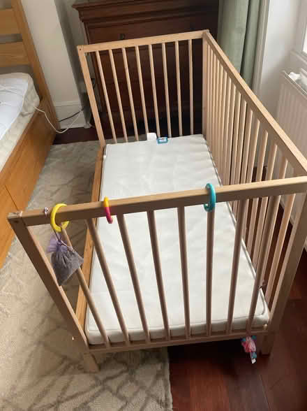 Photo of free Bed for infant (Canonbury N1) #2
