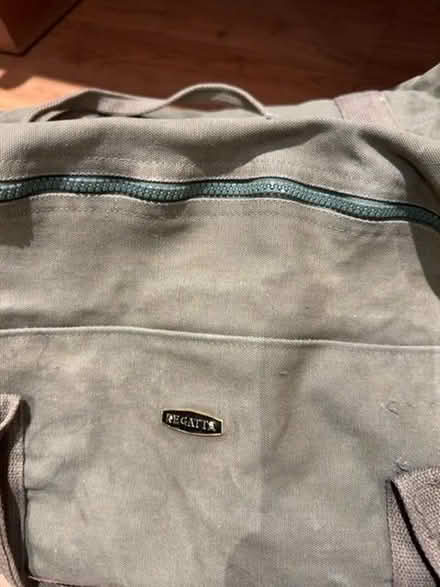 Photo of free Green canvas duffle bag (Tottenham N17) #2