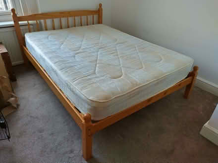 Photo of free Double bed (Stroud Green N4) #3