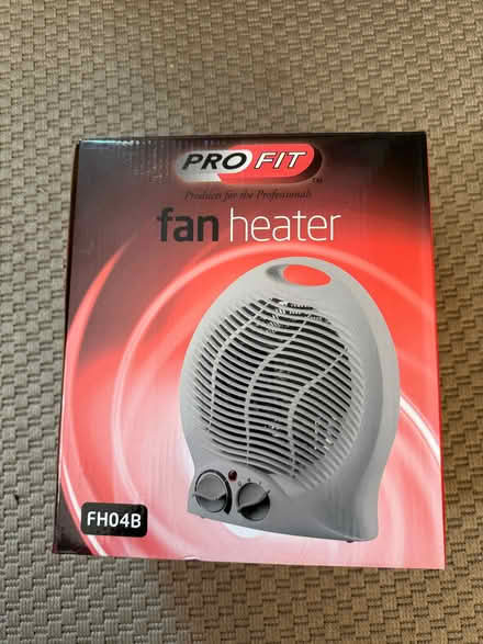 Photo of free PRO FIT Fan Heater (Wood Green N22) #1