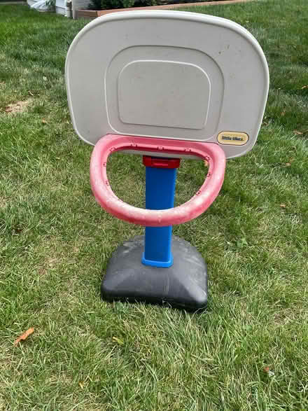 Photo of free Kids basketball hoop (Mclean (off Kirby Rd)) #1