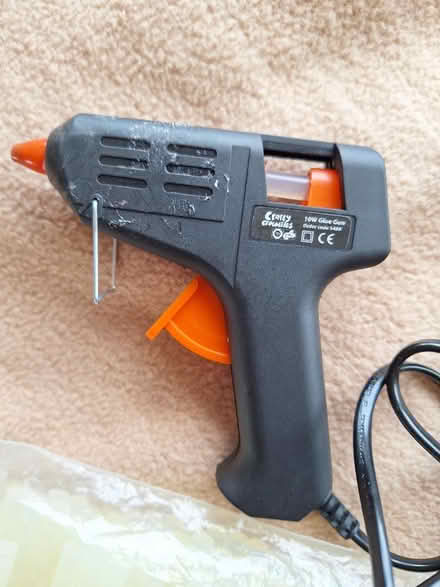Photo of free Glue gun (Bexhill) #2