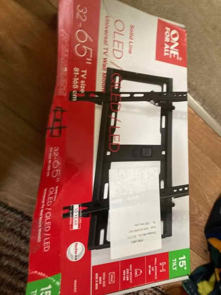 Photo of free TV wall bracket (OX1 henwood) #1