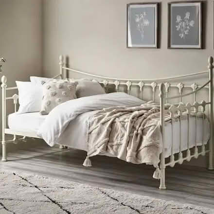 Photo of Daybed/futon (Balti Triangle B12) #1