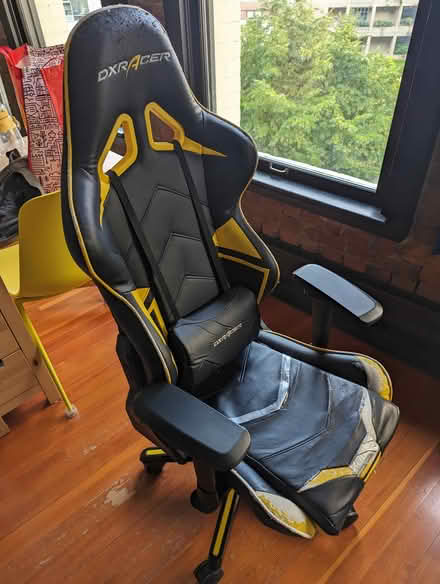 Photo of free DXRacer Gaming Chair (Vancouver Downtown) #2