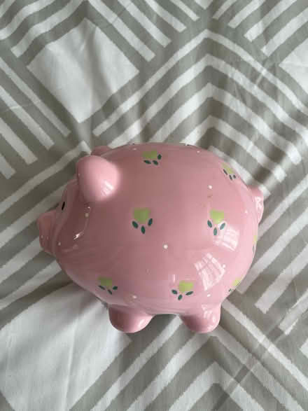 Photo of free Pink piggy bank (Bexley DA5) #1
