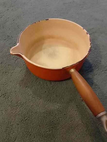 Photo of free 22cm heavy Crueset Saucpan (Cowplain) #1