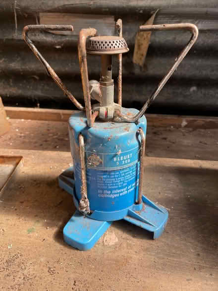 Photo of free Camping gaz stove and 7 full butane cannisters (West Malvern CP WR14) #2