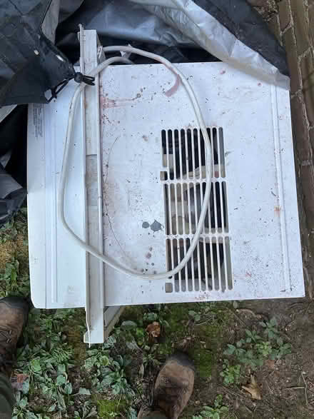 Photo of free 2 large A/C’s (Northampton near YMCA) #2