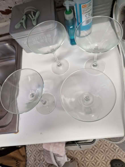 Photo of free Four cocktail or champagne glasses (Matlock DE4) #1
