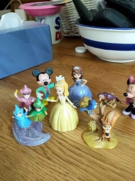 Photo of free Small figurine dolls (Carpenders Park WD19) #2