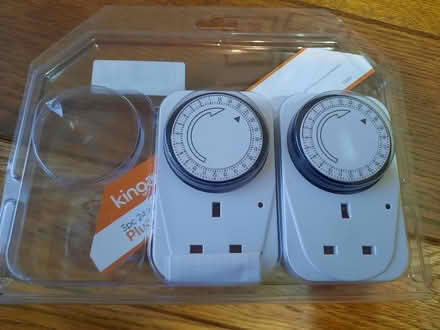 Photo of free 2 timer plugs (CV9 atherstone) #2