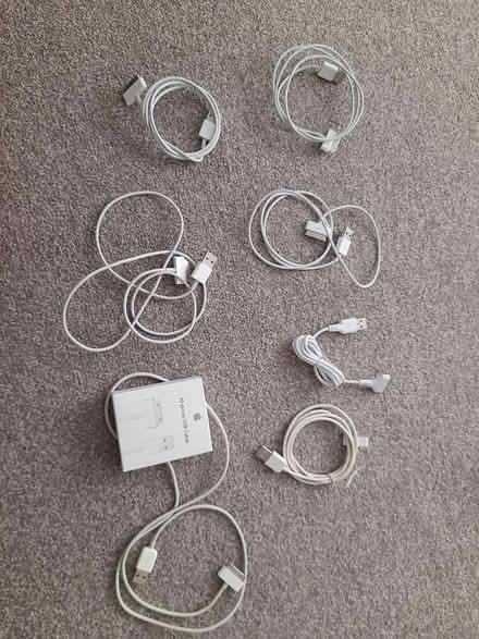 Photo of free 8 Apple Ipad leads (Birmingham -water orton) #1