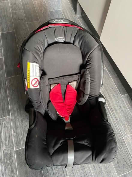 Photo of free car seat (NG8) #1