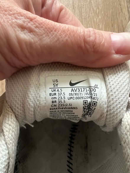 Photo of free teenage/adult trainers size 4.5 & 6 (Tonbridge) #4