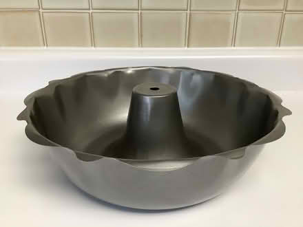 Photo of free Bundt baking pan (Bayview and Sheppard) #1