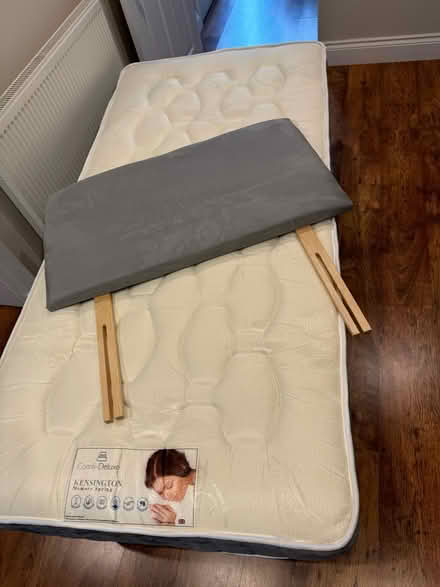 Photo of free 3 ft single divan bed (Burgess hill RH15) #1