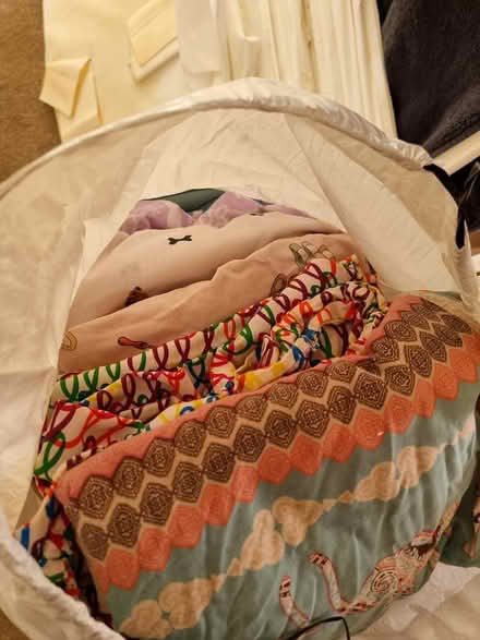 Photo of free Single bedding (Bilston WV14) #1