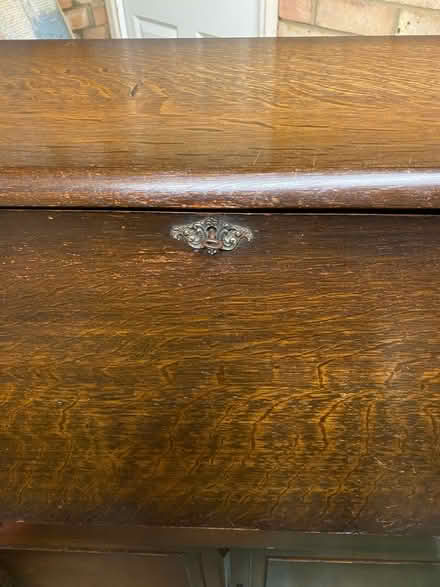 Photo of free Globe Weirnicke Bureau (Ashford, TN24) #3