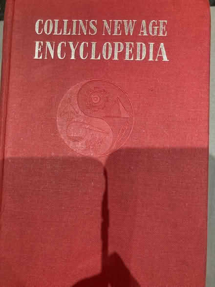Photo of free colins encyclopedia (Edgware) #1