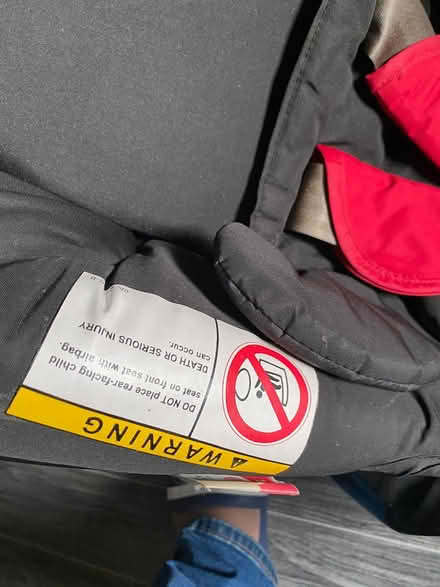 Photo of free car seat (NG8) #3