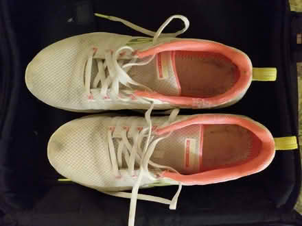 Photo of free Women's sneakers (Dorsey's Search) #2