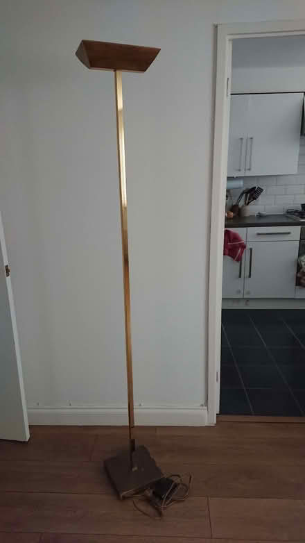 Photo of free Floor lamp 500w (New Barnet EN5) #1