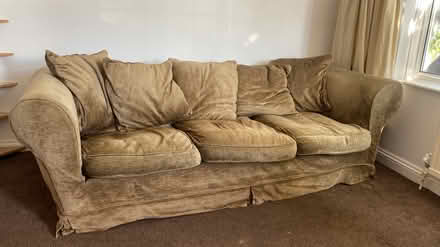 Photo of free Super comfy sofa (BS10) #1