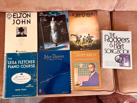 Photo of free 7 books of piano music (Fruitvale between 580/Foothill) #1