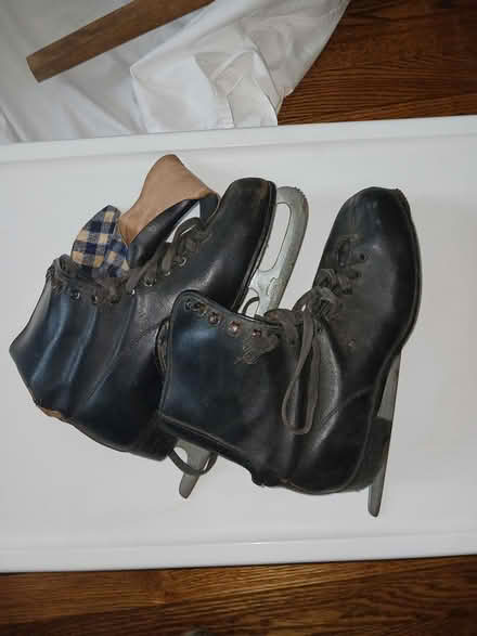 Photo of free Vintage Women's Ice Skates (East Silver Spring) #2