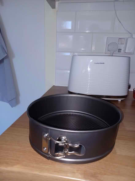Photo of free Cake Tin (Oswestry SY11) #1