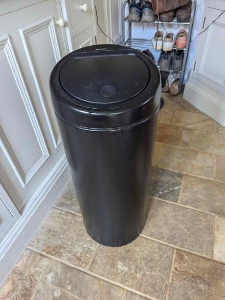 Photo of free Brabantia waste bin (Hook RG27) #1