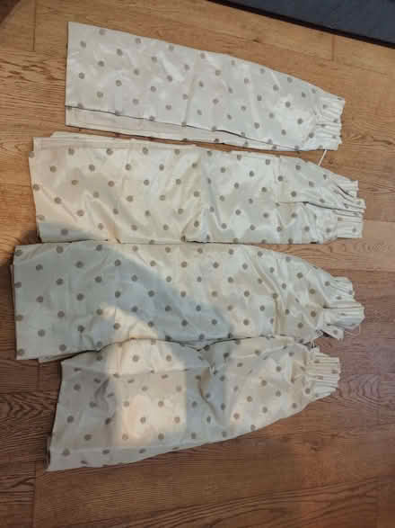 Photo of free Old bedding and curtains (Hurst Golf Course RG41) #3