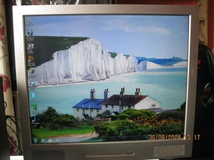 Photo of free Dersktop computer windows 7 (Netherhall LE5) #2