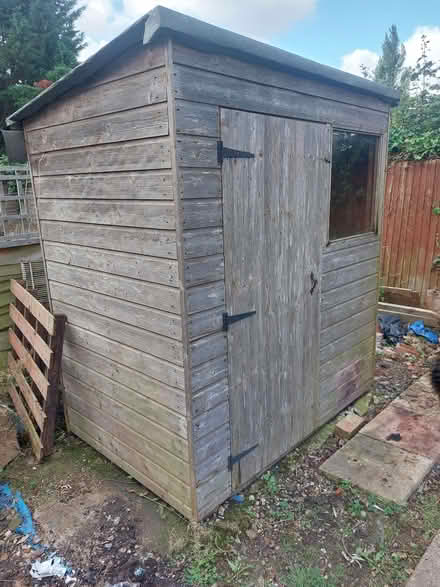 Photo of free shed (Cox Green SL6) #1