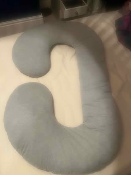 Photo of free Pregnancy pillow (ME4) #2