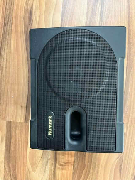 Photo of free pair of Numark built-in amp speakers (Stepney E1) #2