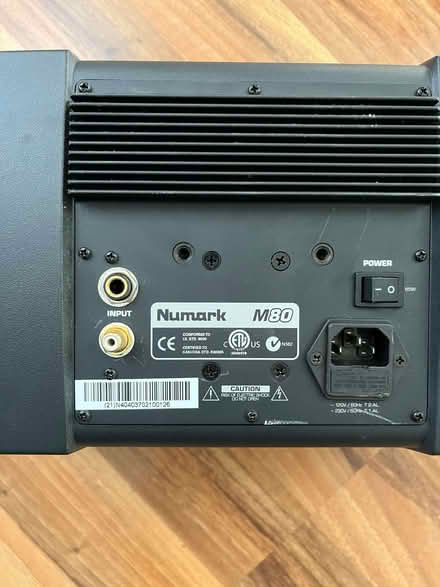 Photo of free pair of Numark built-in amp speakers (Stepney E1) #1