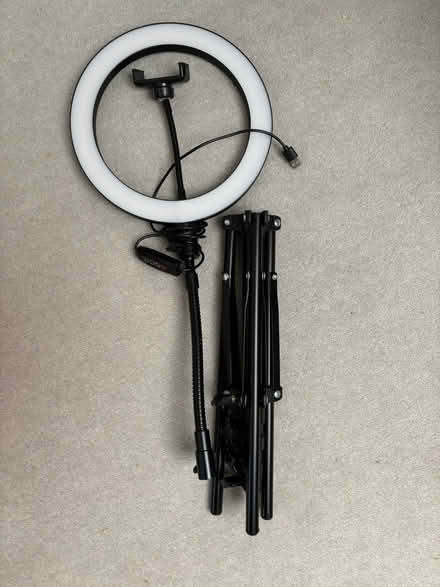 Photo of free Ring Light with Adjustable Tripod and Phone Holder (Barnes SW13) #3