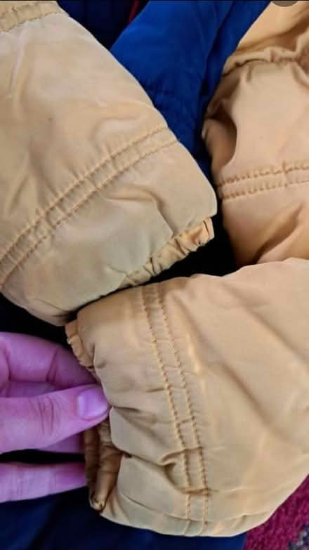 Photo of free Kids puffer jacket 4-5 years (Hornsey N8) #1
