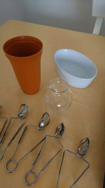Photo of free Kitchen accessories and trays (New Barnet EN5) #3