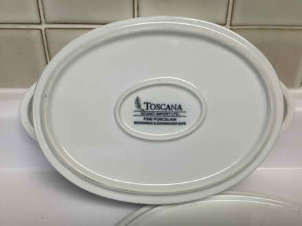 Photo of free White serving dish (Bayview and Sheppard) #2