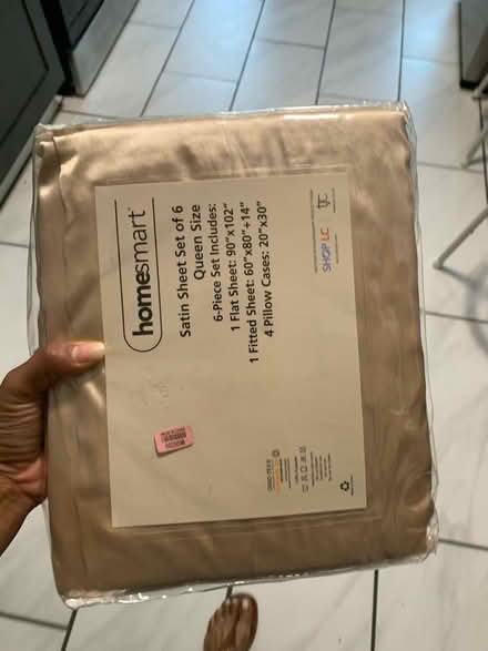 Photo of free 6 piece sheet set (Brooklyn, NY) #1