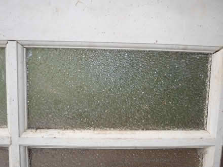 Photo of free stuff at curb (south) #4