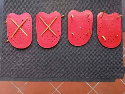 Photo of free swim hand paddles (Nyetimber PO21) #1