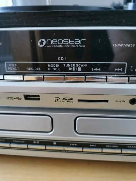 Photo of free Stereo system (Adeyfield. HP2) #2