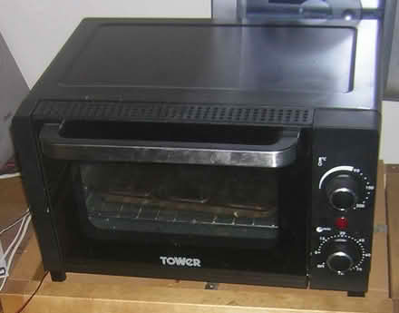 Photo of free electric mini-oven (Easton BS5) #1