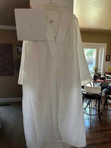 Photo of free Monta Vista High Graduation Gown (Monta Vista North) #2