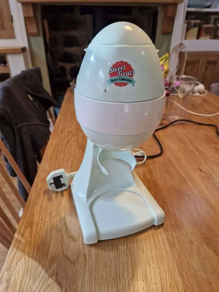 Photo of free Crushed ice drinks maker (Matlock DE4) #2