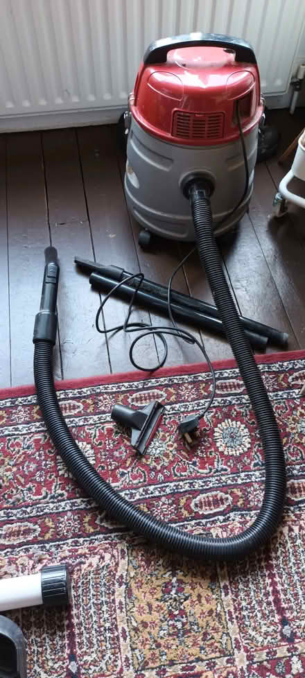 Photo of free Vacuum cleaner (Chapel Allerton LS7) #1